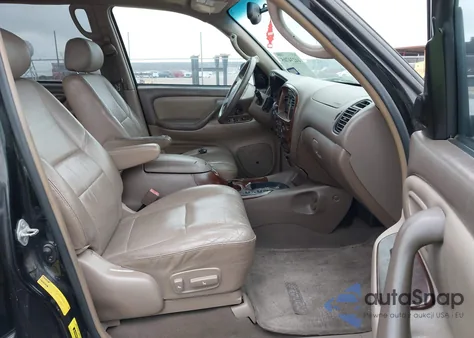 2004 Toyota Sequoia Sr5 V8 z USA, uszkodzony, nr VIN 5TDZT34A54S227612